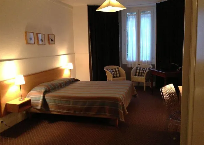 Val Flores Logis Hotel Biarriz