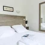 Val Flores Logis 2* 比亚里茨