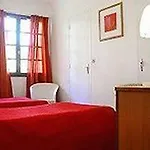 Val Flores Logis 酒店 比亚里茨