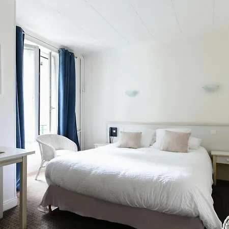 Val Flores Logis 2* Μπιαρίτζ