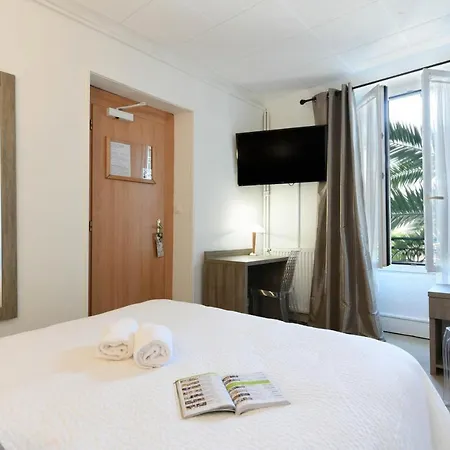 Ξενοδοχείο Val Flores Logis 2*