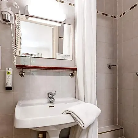 Val Flores Logis Biarritz