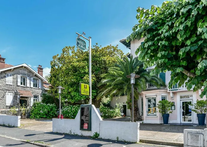 ホテル Val Flores Logis ビアリッツ