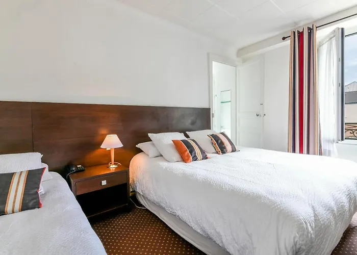 Val Flores Logis 2* ビアリッツ