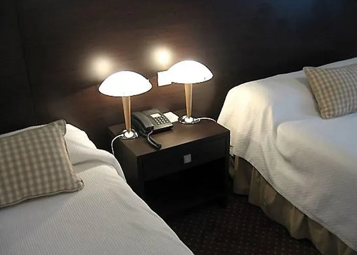 Val Flores Logis Hotel 2*