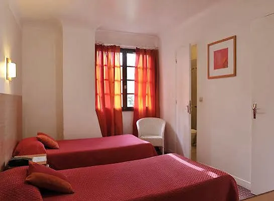 Val Flores Logis Biarritz